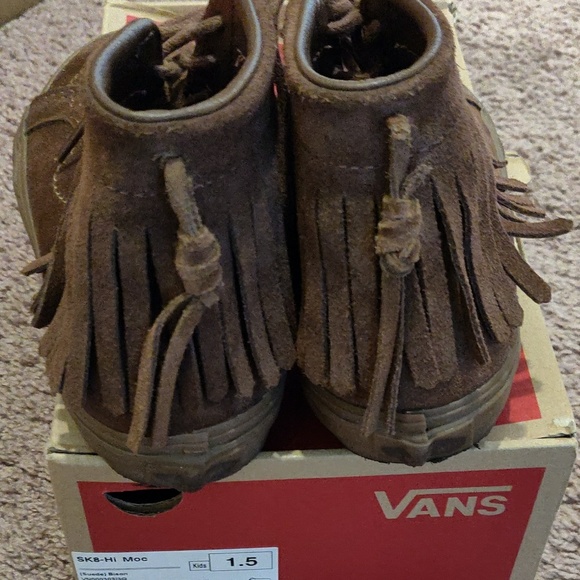 Vans suede shoes for girl - Picture 2 of 3